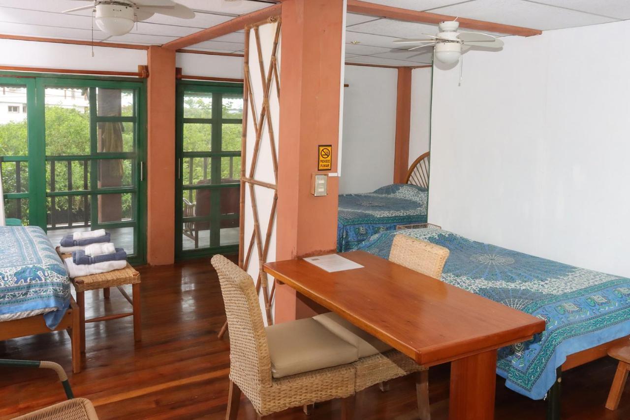 Galapagos Chalet Пуэрто-Айора Экстерьер фото