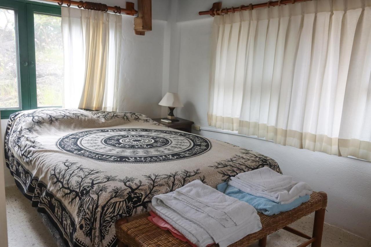 Galapagos Chalet Пуэрто-Айора Экстерьер фото