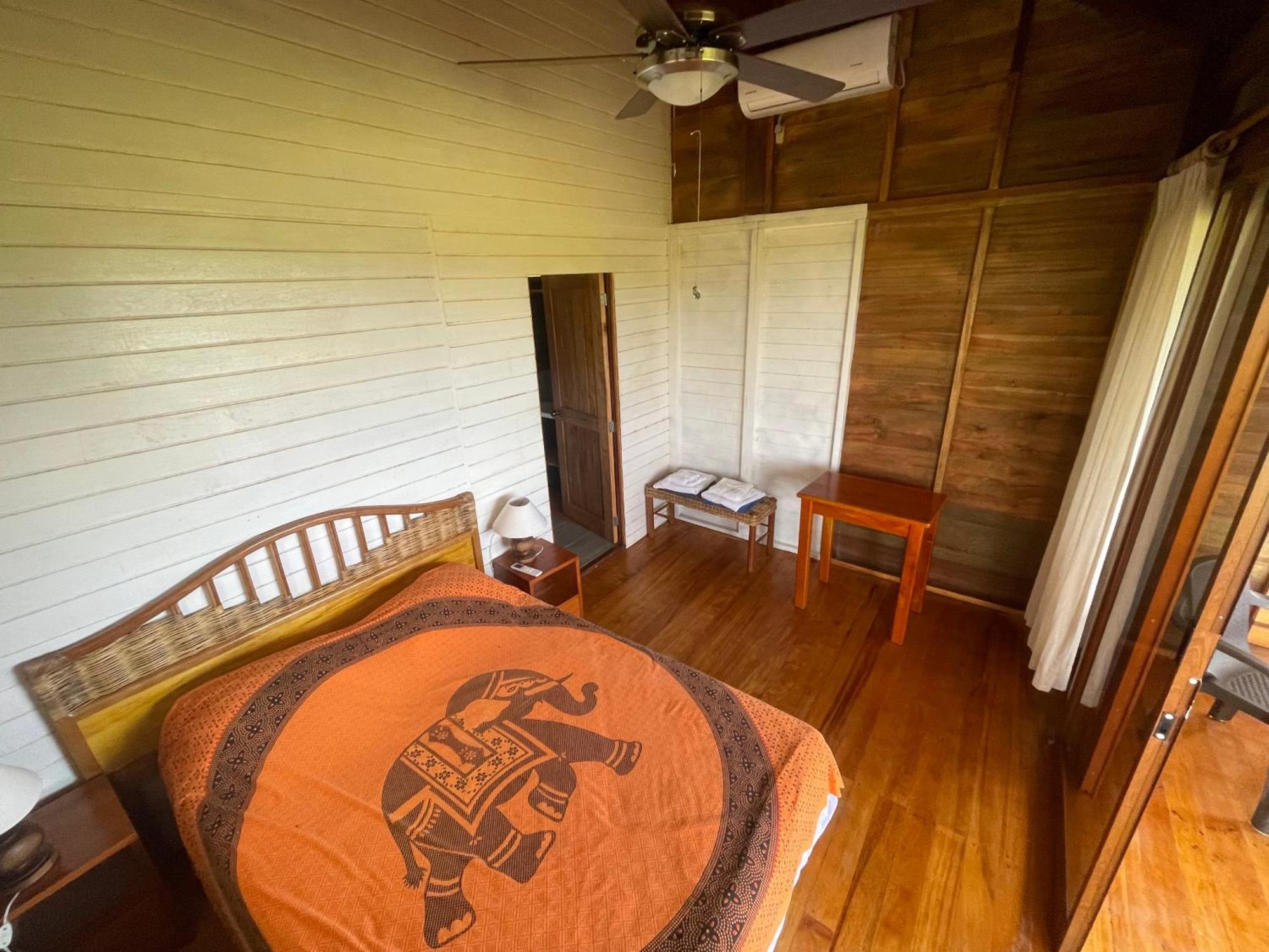 Galapagos Chalet Пуэрто-Айора Экстерьер фото